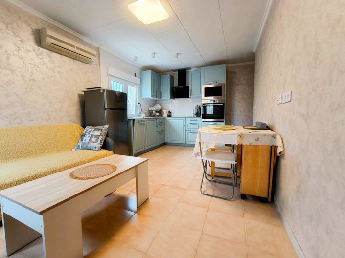 Image No.15-2 Bed Townhouse for sale