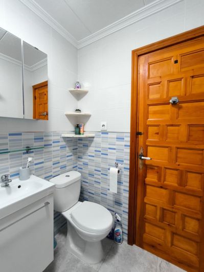 Image No.16-2 Bed Townhouse for sale