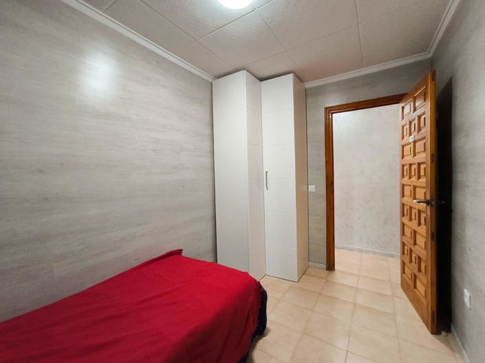 Image No.9-2 Bed Townhouse for sale