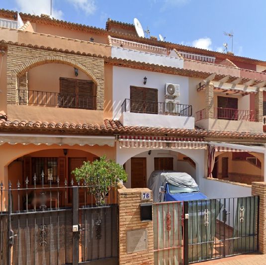 Image No.1-4 Bed Townhouse for sale