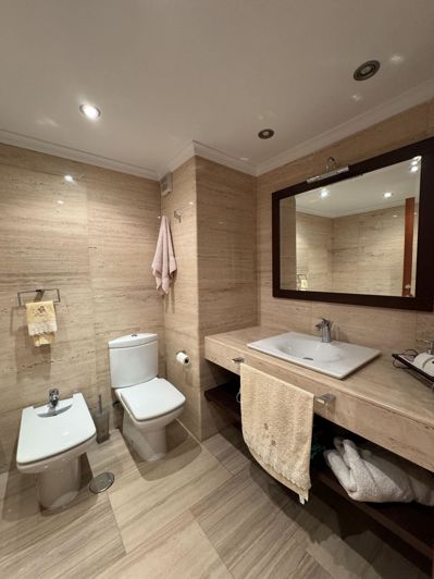 Image No.20-3 Bed Apartment for sale