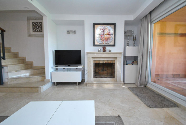 Image No.4-4 Bed Townhouse for sale