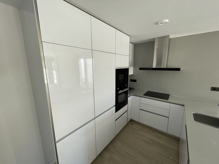 Image No.19-4 Bed House for sale