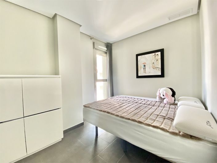 Image No.10-4 Bed Property for sale