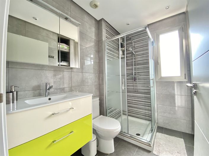 Image No.11-4 Bed House for sale