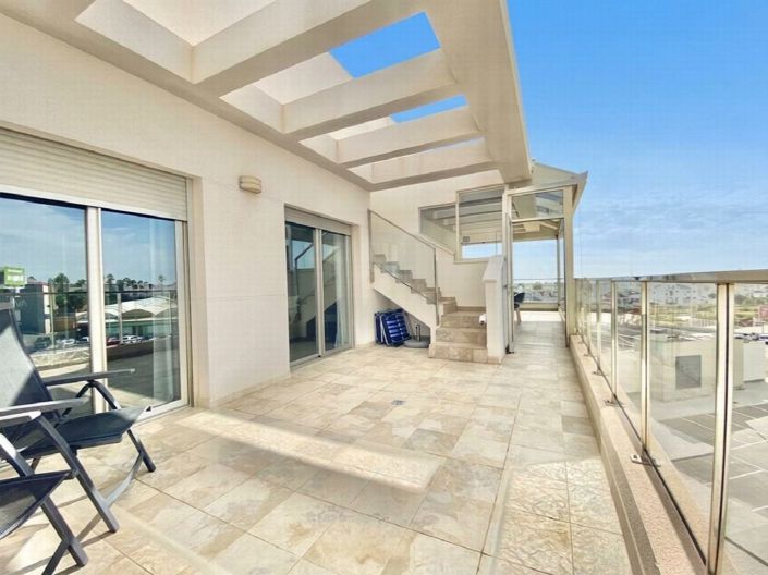Image No.16-4 Bed Property for sale