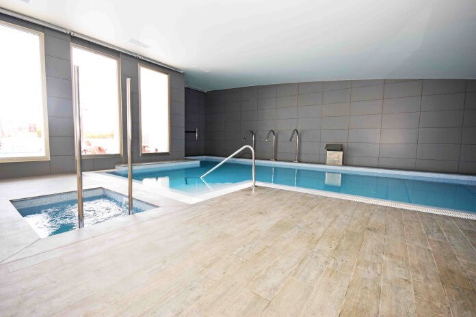 Image No.25-4 Bed House for sale