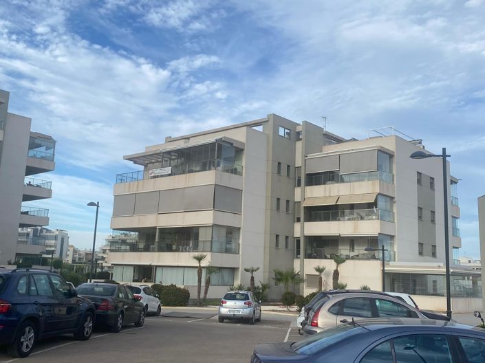 Image No.26-4 Bed Property for sale