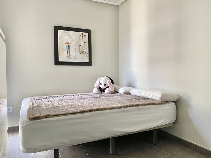 Image No.9-4 Bed House for sale