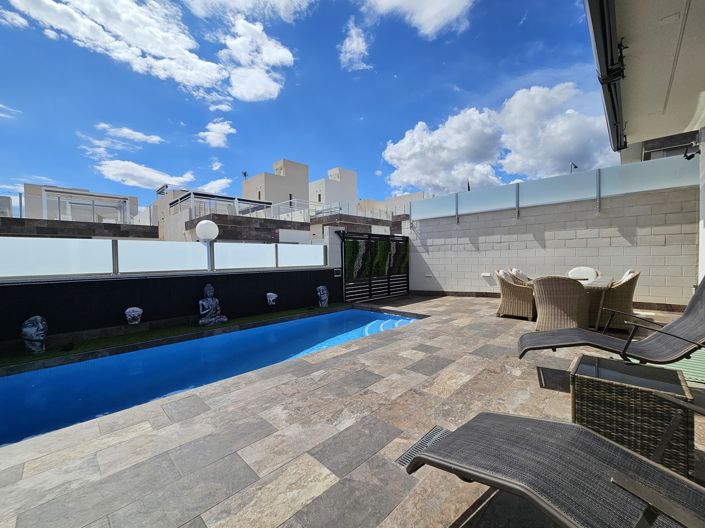 Image No.44-4 Bed Villa for sale