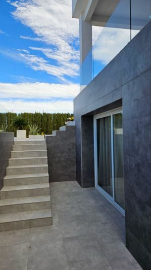 Image No.7-4 Bed Villa for sale