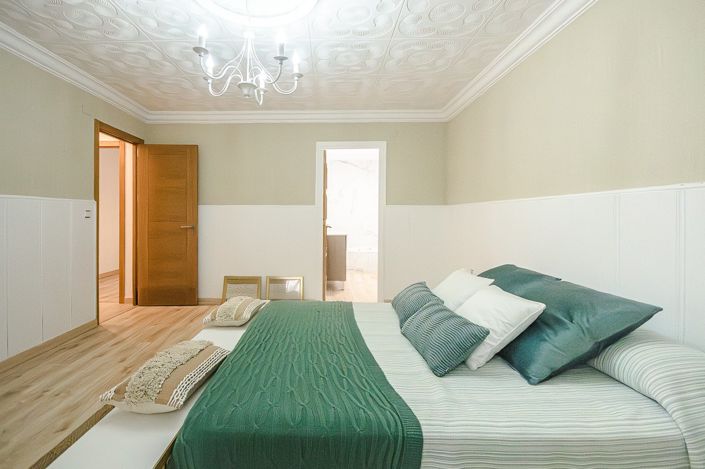 Image No.44-5 Bed Country House for sale