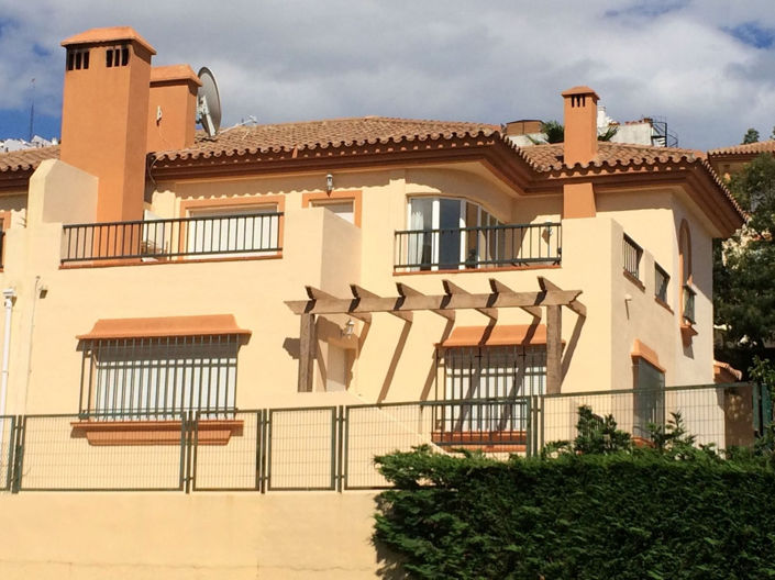 Image No.1-3 Bed Villa for sale