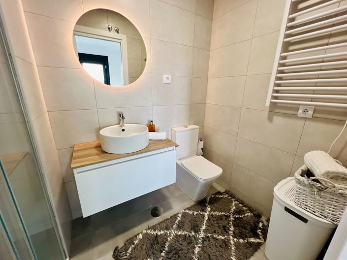 Image No.18-2 Bed Apartment for sale