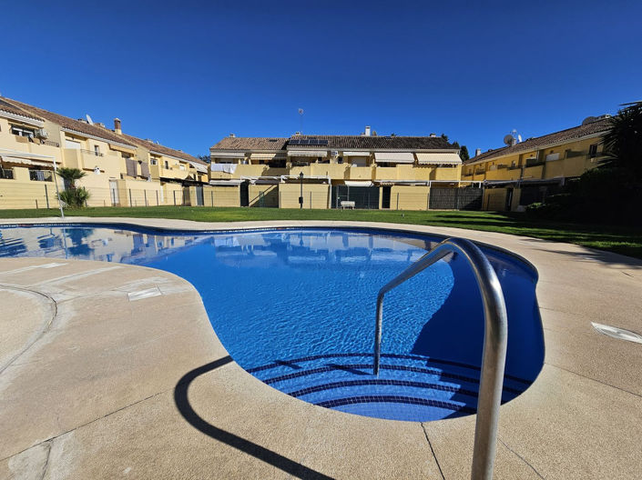 Image No.1-3 Bed Townhouse for sale