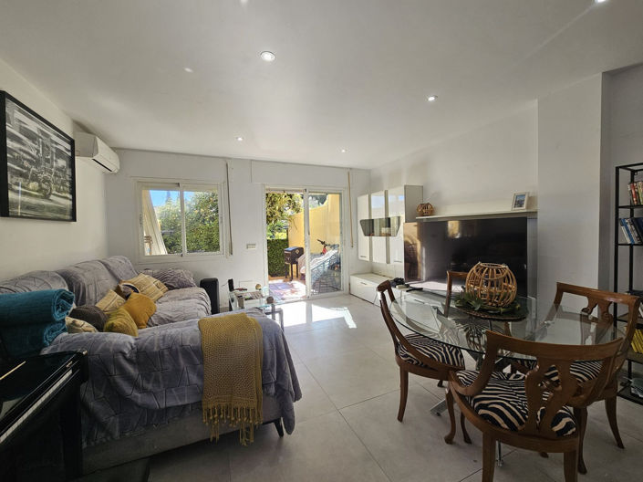 Image No.2-3 Bed Townhouse for sale