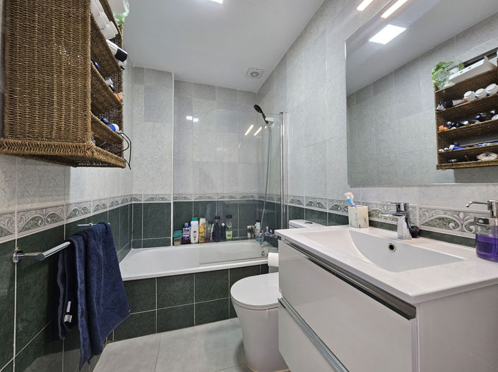 Image No.3-3 Bed Townhouse for sale