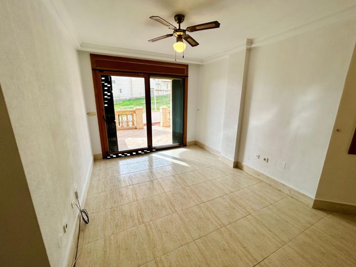 Image No.19-3 Bed Apartment for sale