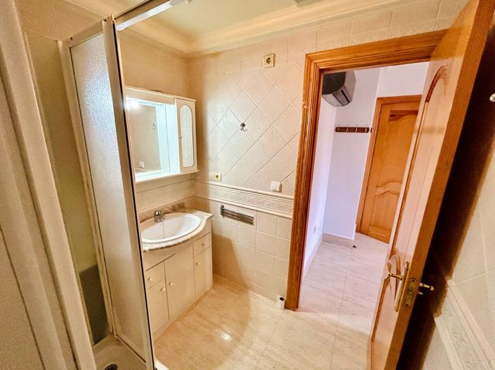 Image No.47-3 Bed Apartment for sale