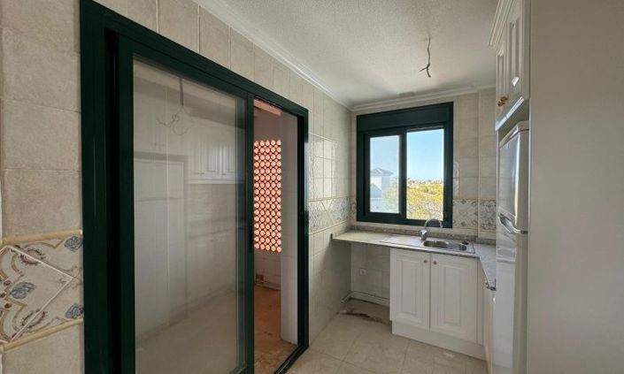 Image No.29-2 Bed Apartment for sale