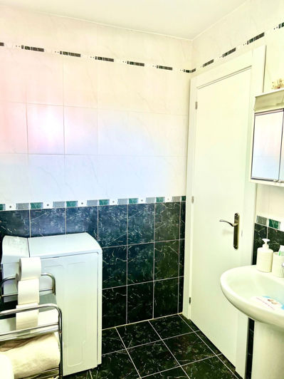 Image No.10-1 Bed Apartment for sale