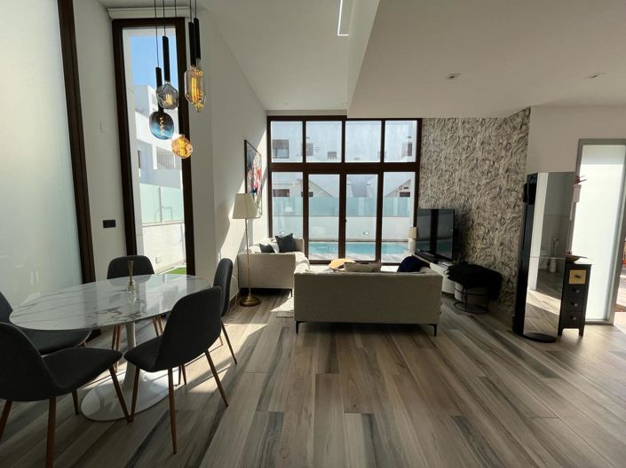 Image No.4-3 Bed Villa for sale