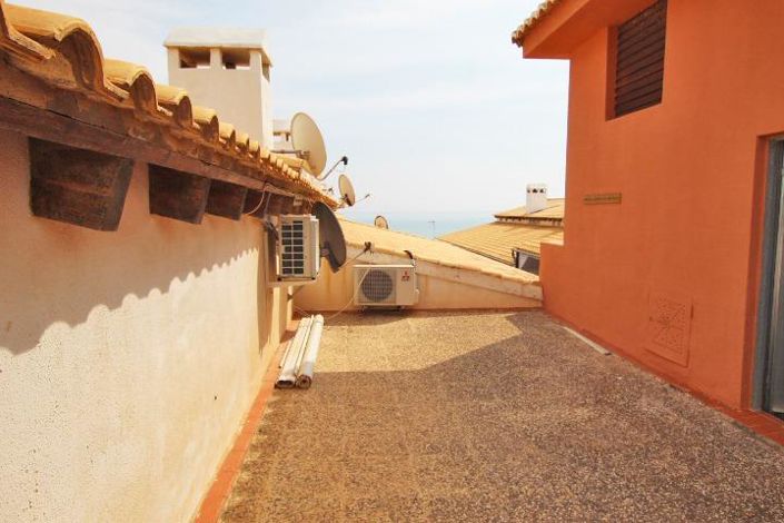 Image No.20-2 Bed Apartment for sale