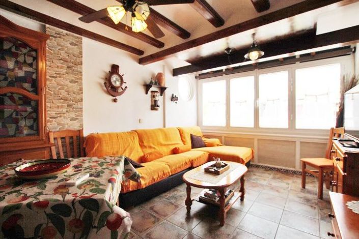 Image No.25-2 Bed House for sale