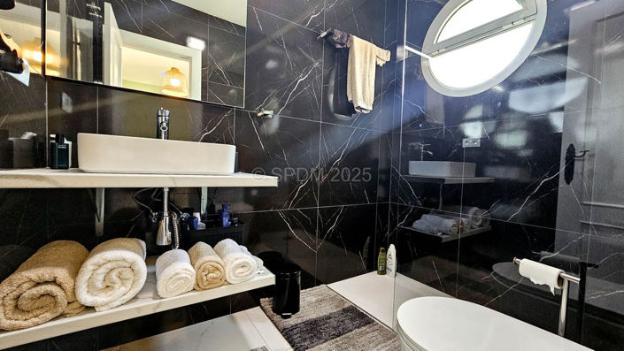 Image No.9-3 Bed Townhouse for sale