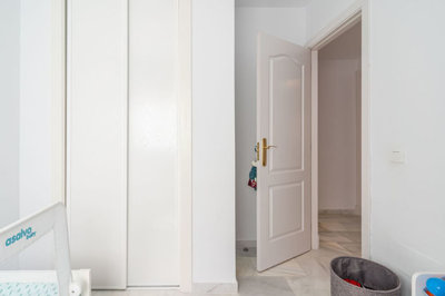 10-bb915d1cb19341576dcdc994b81ab9c5