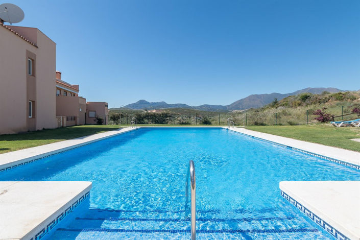 Image No.10-3 Bed House for sale
