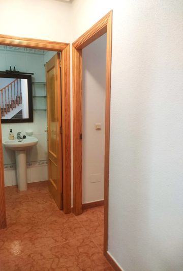 Image No.22-4 Bed Townhouse for sale