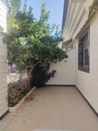 Image No.31-4 Bed Townhouse for sale