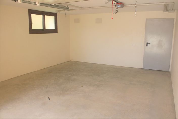 Image No.14-3 Bed Townhouse for sale