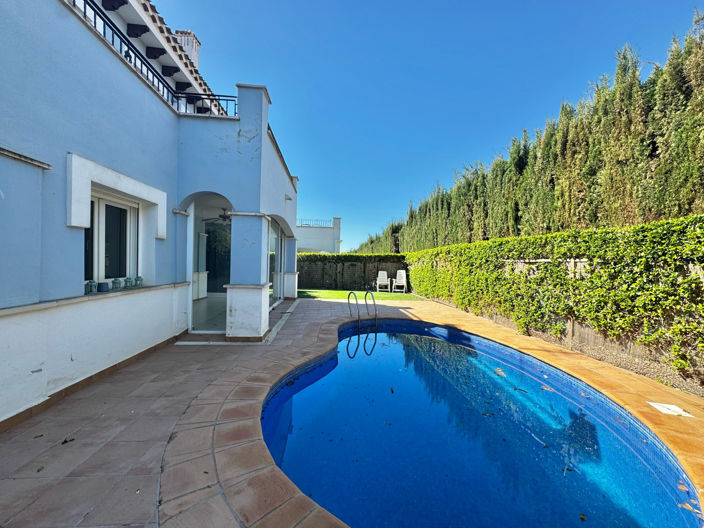 Image No.10-3 Bed Villa for sale