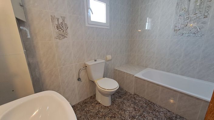 Image No.14-5 Bed Villa for sale