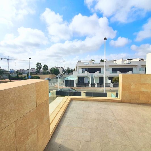 Image No.7-3 Bed Villa for sale