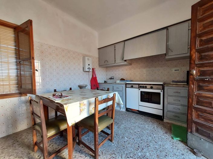 Image No.38-4 Bed Country House for sale