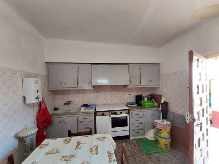 Image No.40-4 Bed Country House for sale