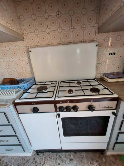 Image No.43-4 Bed Country House for sale