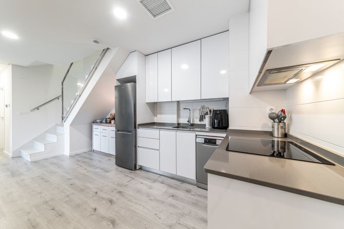 Image No.24-3 Bed Penthouse for sale