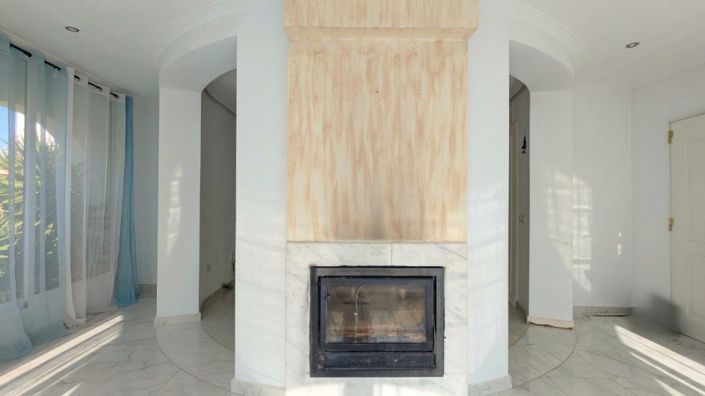 Image No.19-3 Bed Villa for sale