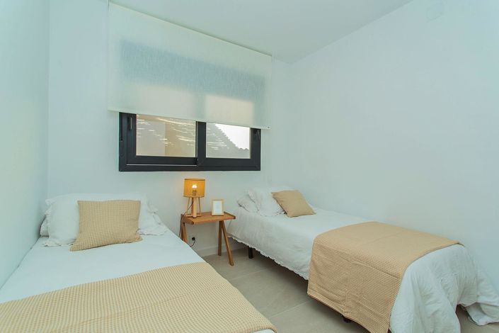 Image No.31-2 Bed Townhouse for sale