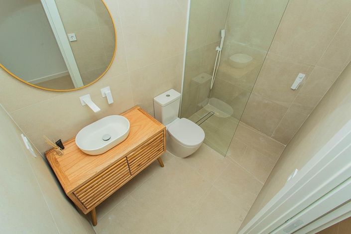 Image No.32-2 Bed Townhouse for sale