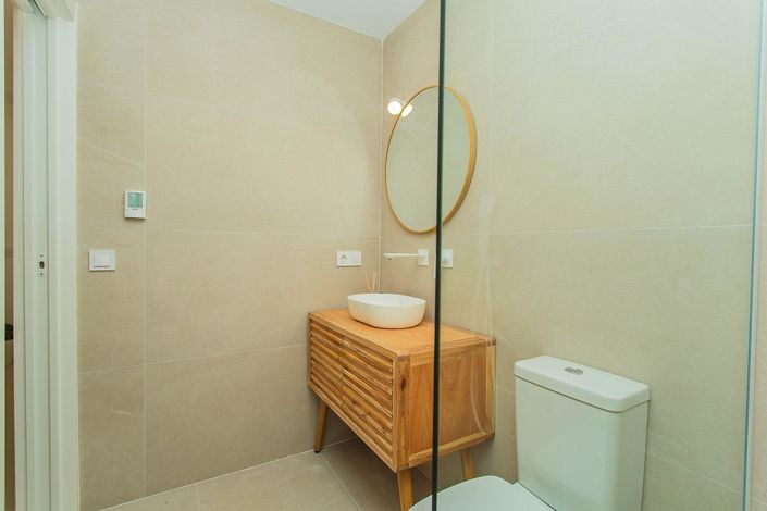 Image No.35-2 Bed Townhouse for sale