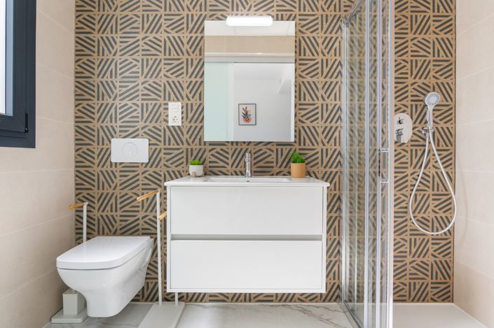 Image No.11-2 Bed Apartment for sale