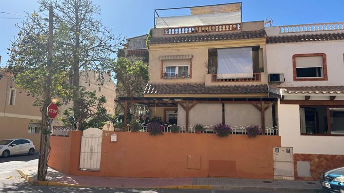 Image No.1-Villa de 3 chambres à vendre à Los Montesinos