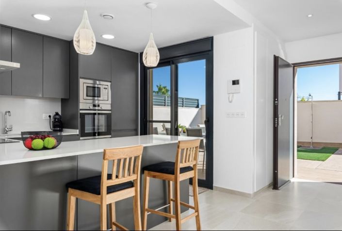 Image No.19-3 Bed Villa for sale