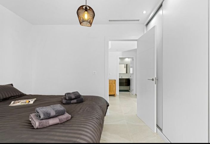 Image No.20-3 Bed Villa for sale