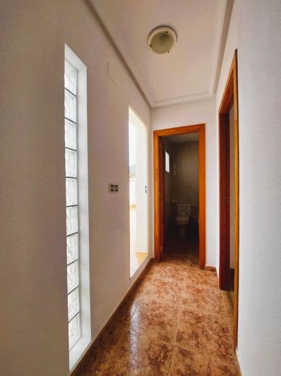 Image No.18-3 Bed Villa for sale